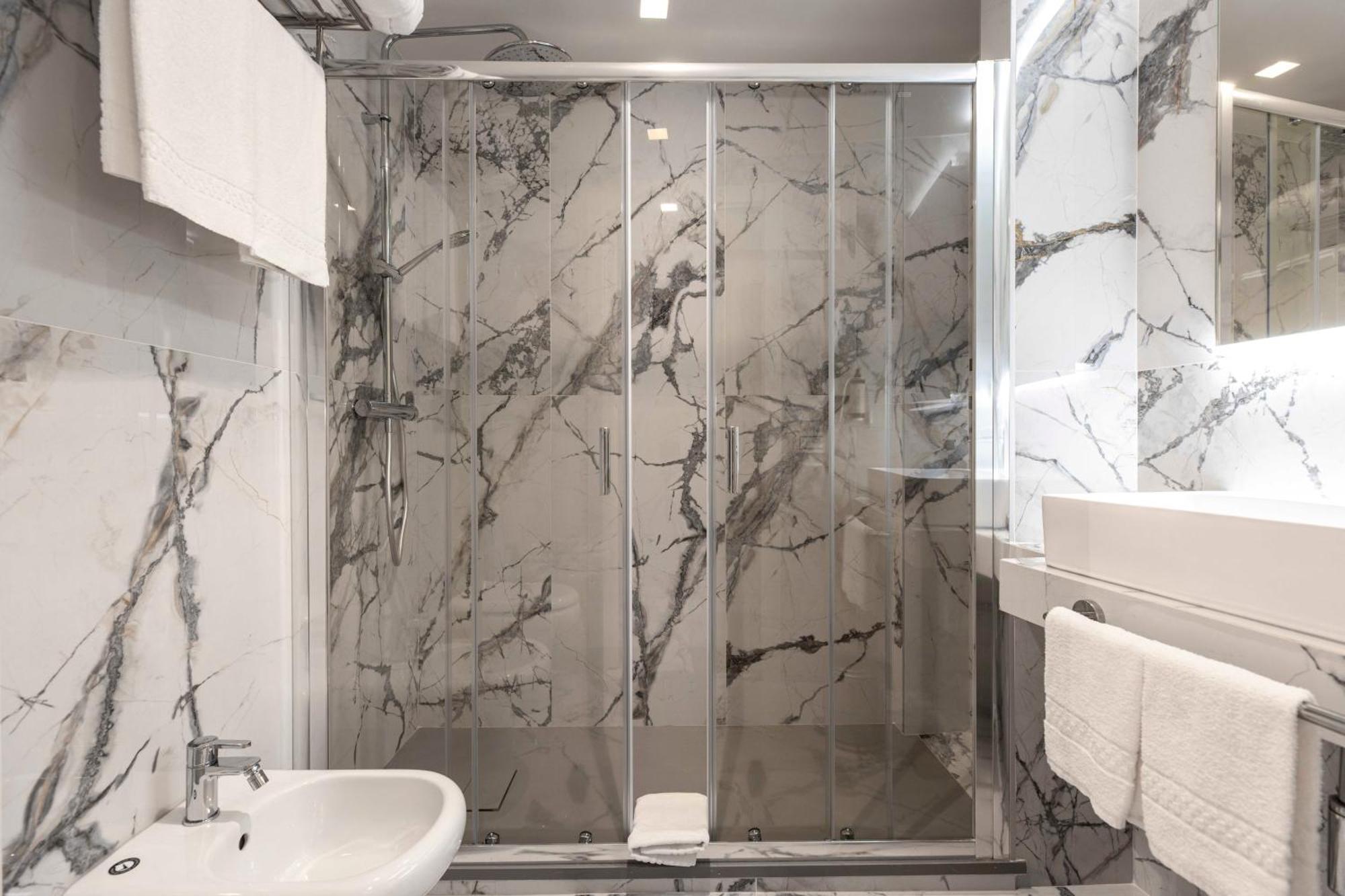 At Luxury Navona 2 Guest house
