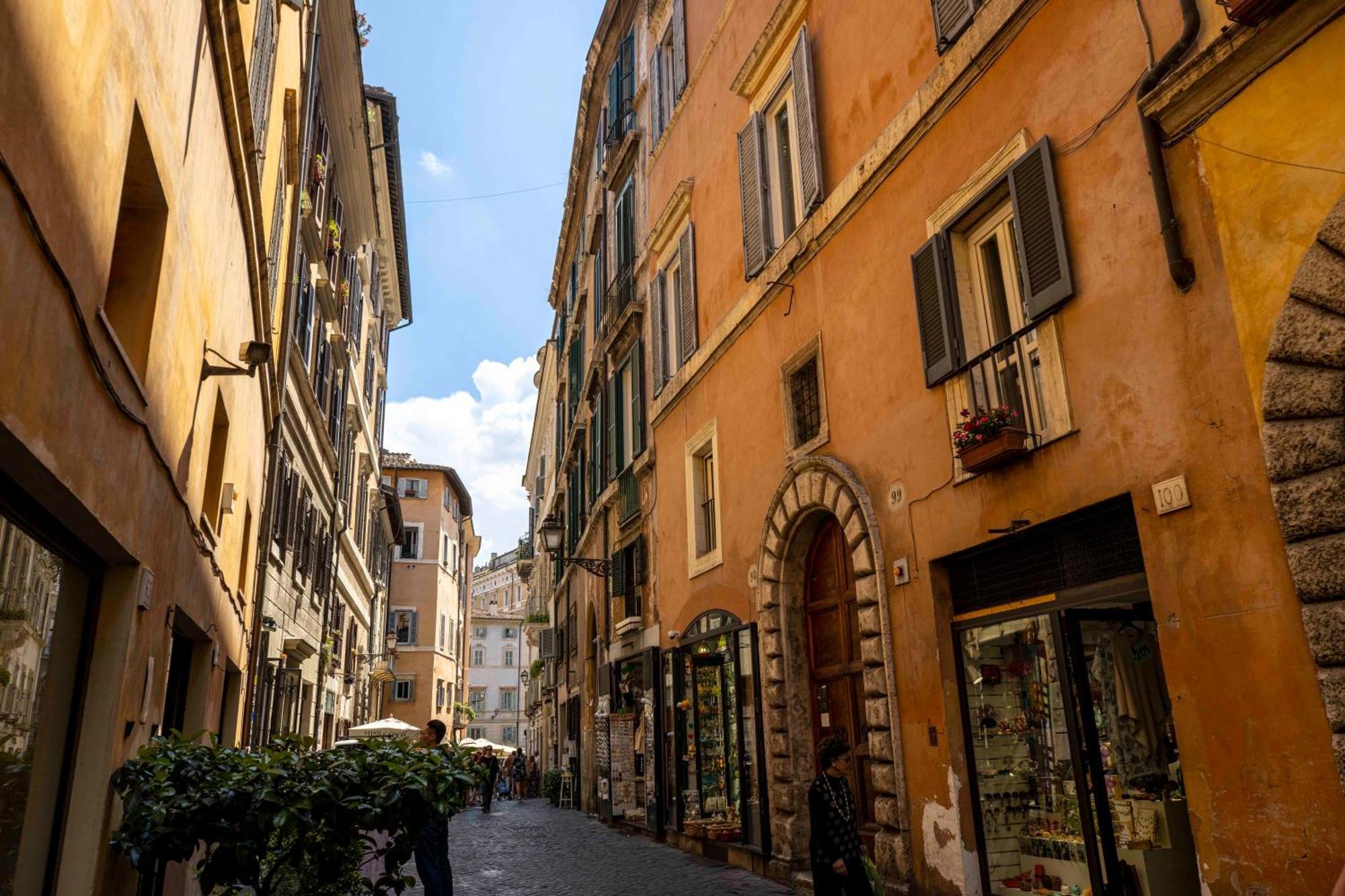 At Luxury Navona 2 Guest house Rome